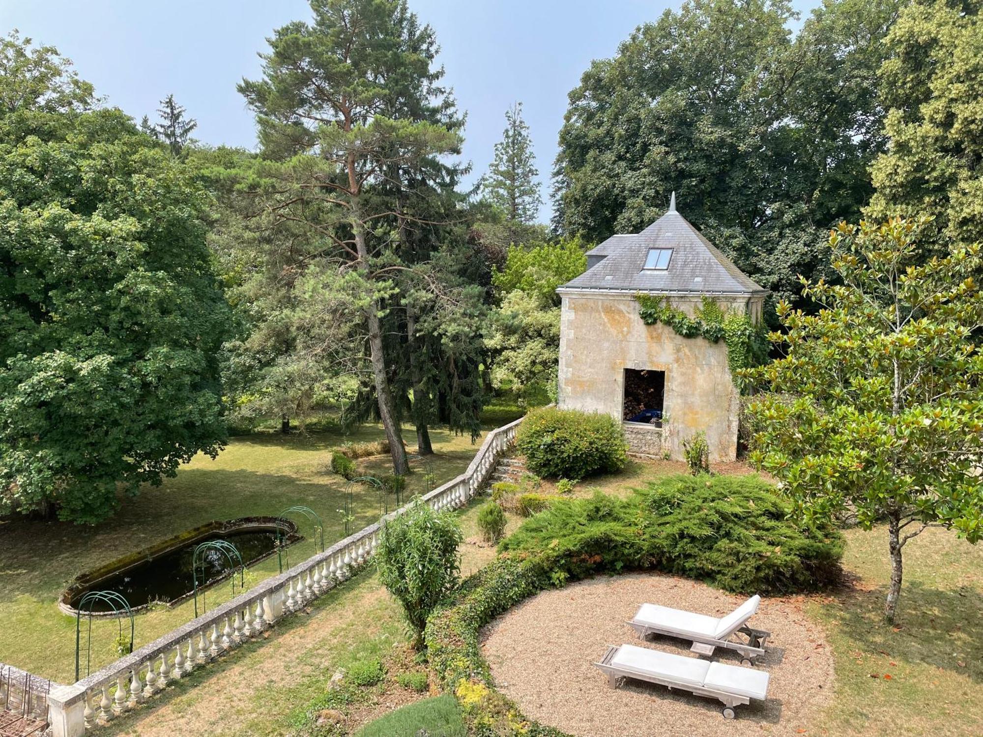 Chateau De La Huberdiere Nazelles-Negron Bagian luar foto